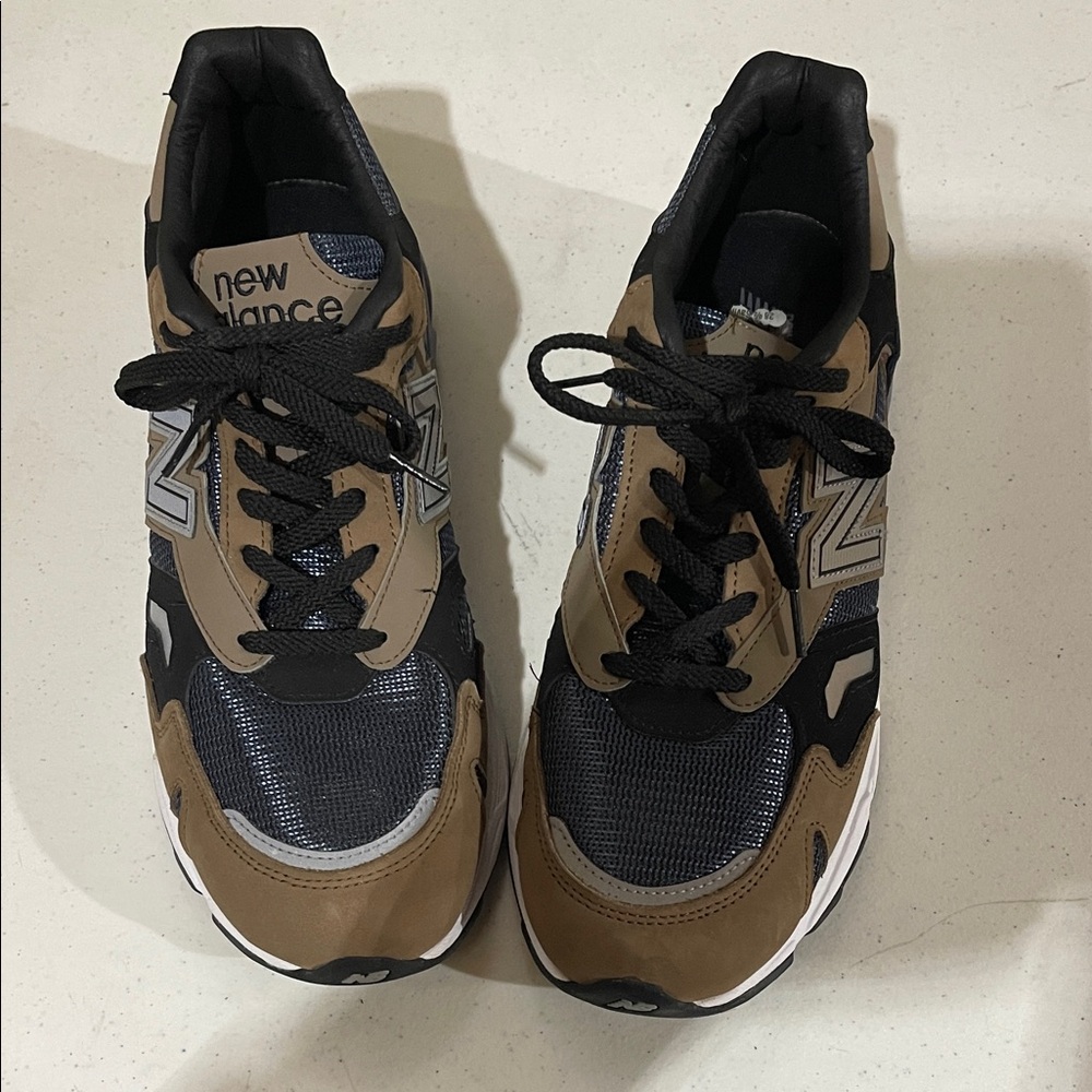 Never worn. New Balance Brown and Black Men's Sneakers with Gray Accents